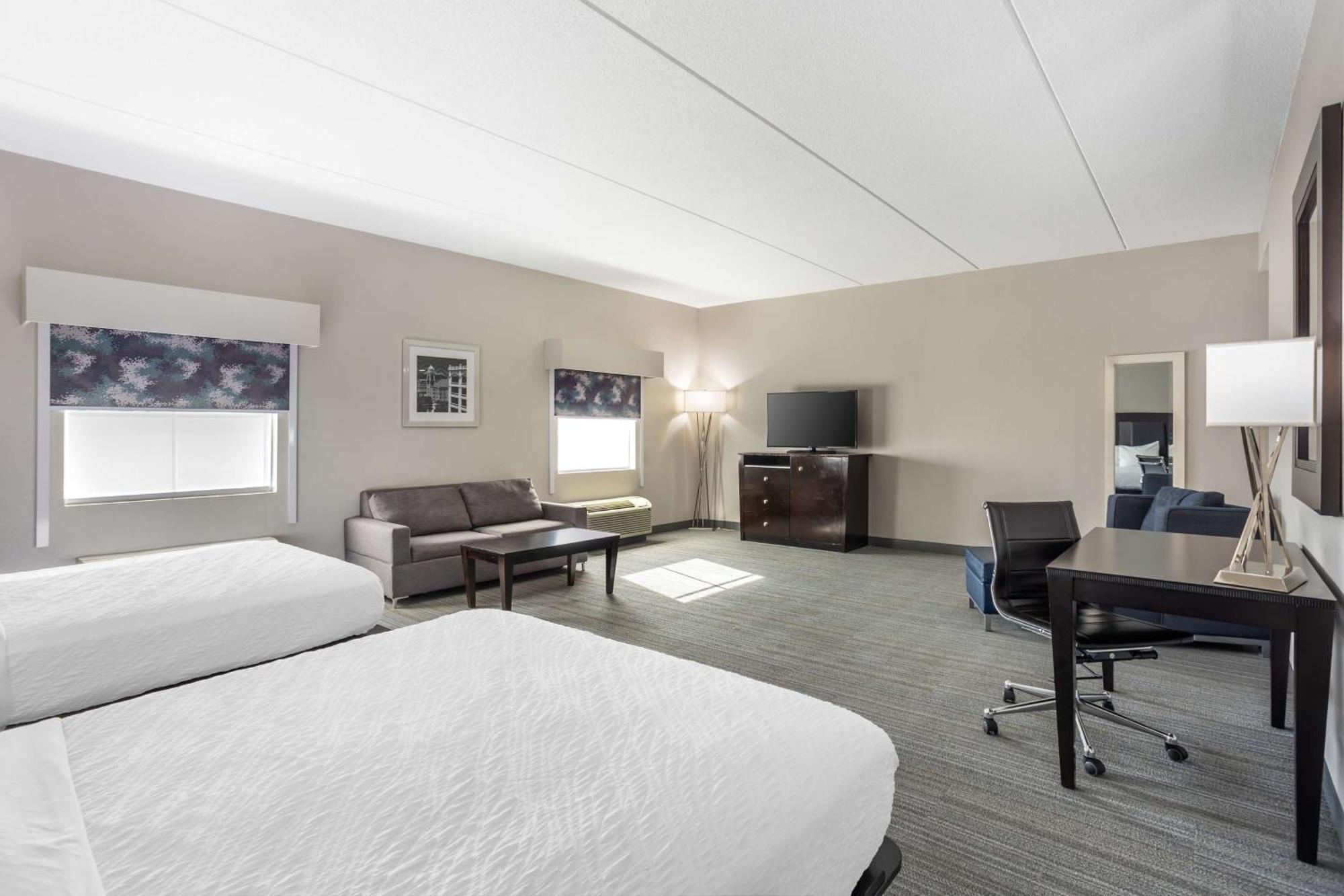 Best Western Plus Wilkes Barre-Scranton Airport Hotel Pittston Exterior foto